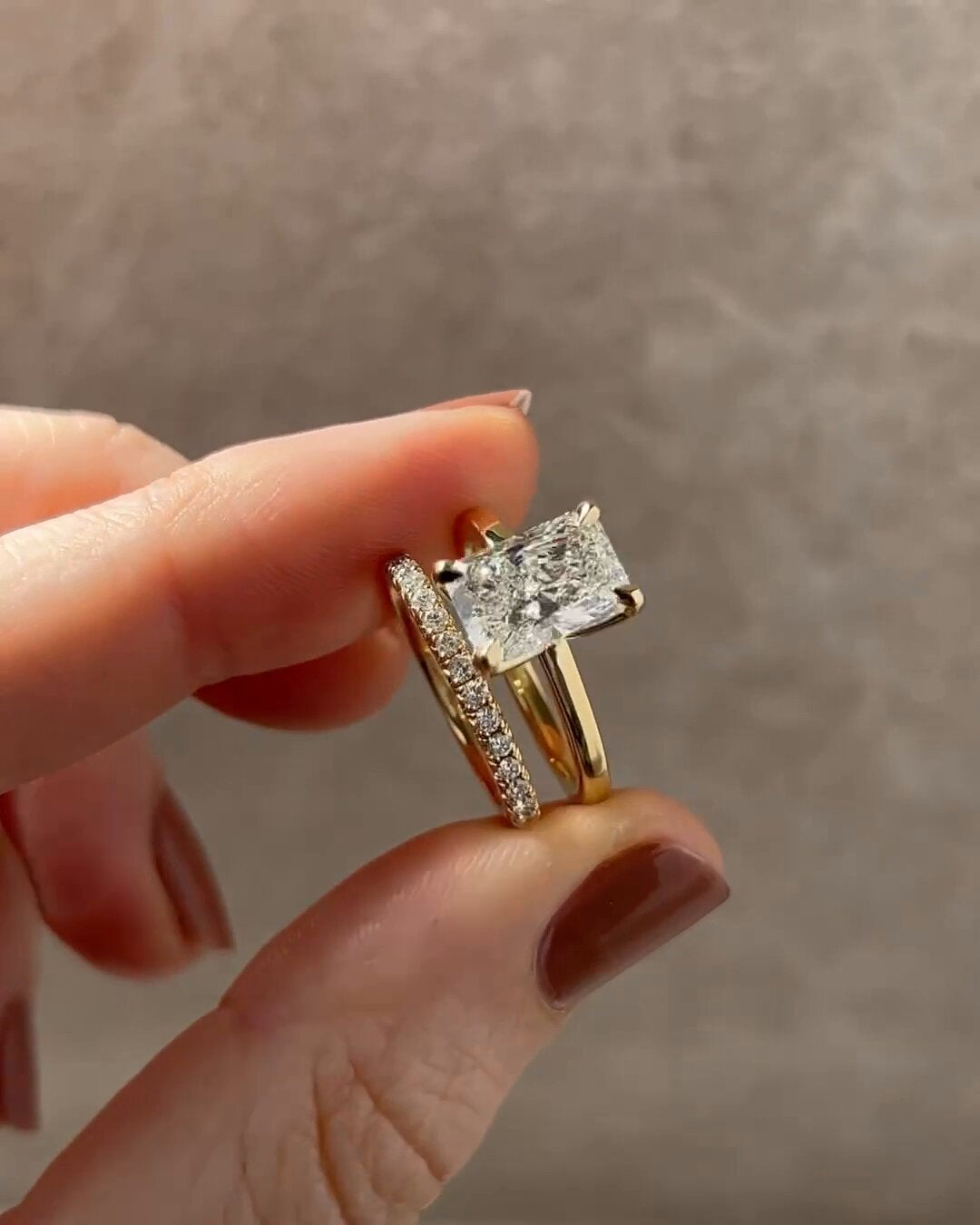 2.5 Ct Radiant cut moissanite Engagement Ring Set For Women 14K Yellow Gold Wedding Ring Gift For Her bridal ring