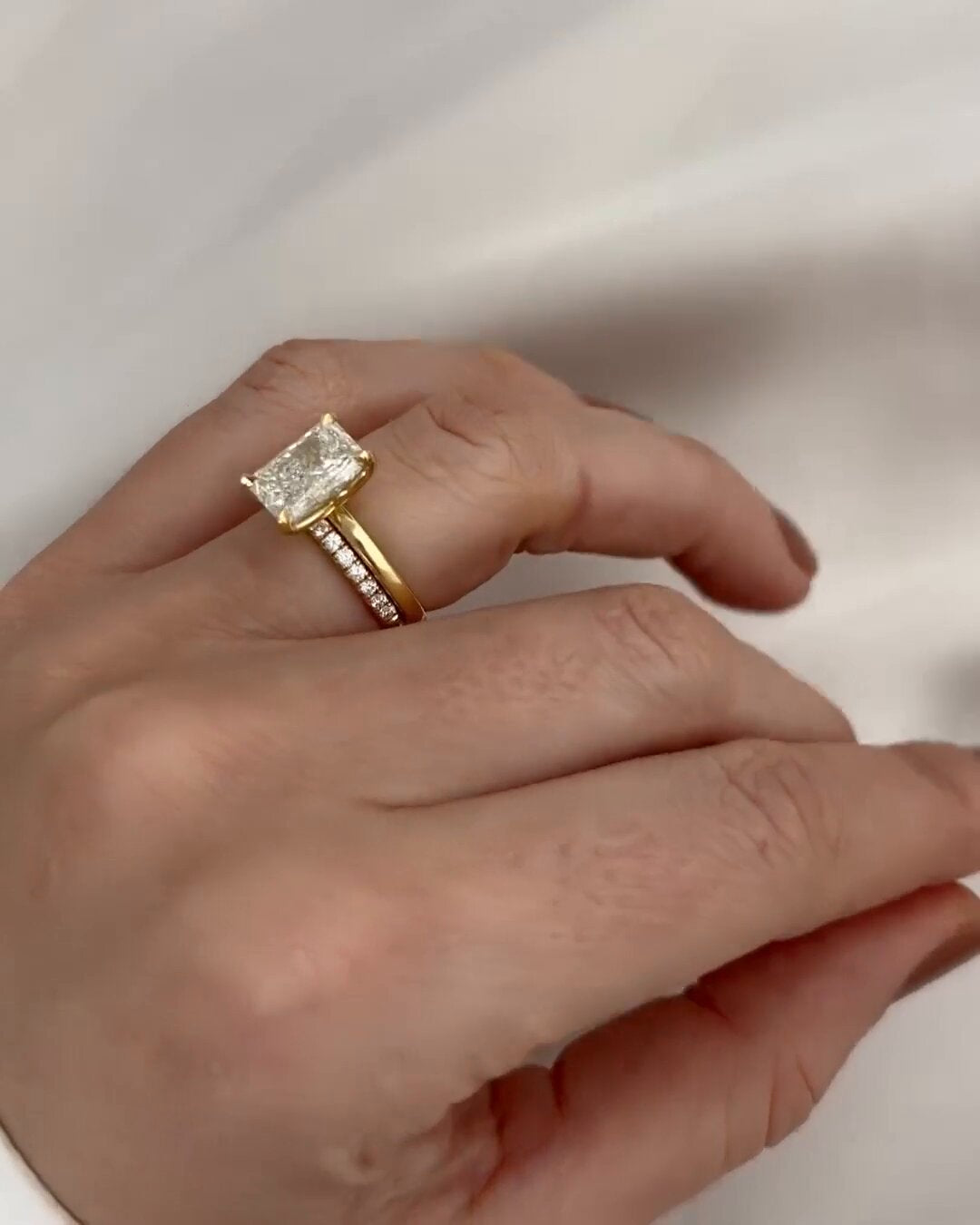 2.5 Ct Radiant cut moissanite Engagement Ring Set For Women 14K Yellow Gold Wedding Ring Gift For Her bridal ring