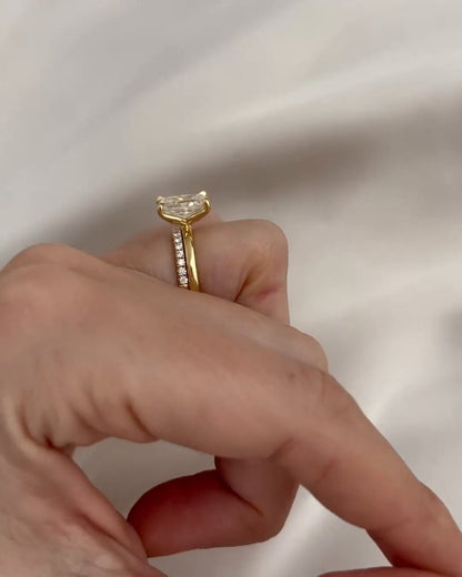 2.5 Ct Radiant cut moissanite Engagement Ring Set For Women 14K Yellow Gold Wedding Ring Gift For Her bridal ring