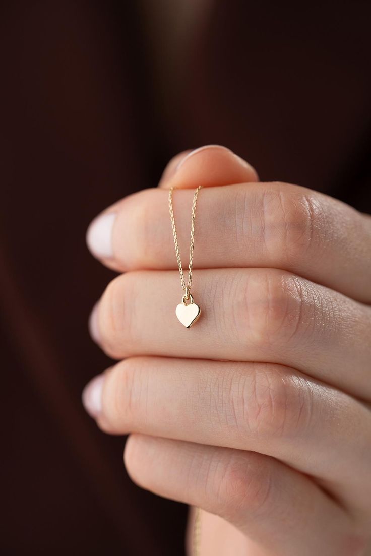 Minimalist Design Sacred Heart Necklace / Dainty Heart Pendant Necklace / 14k solid gold /Gift For Her / Heart Charm
